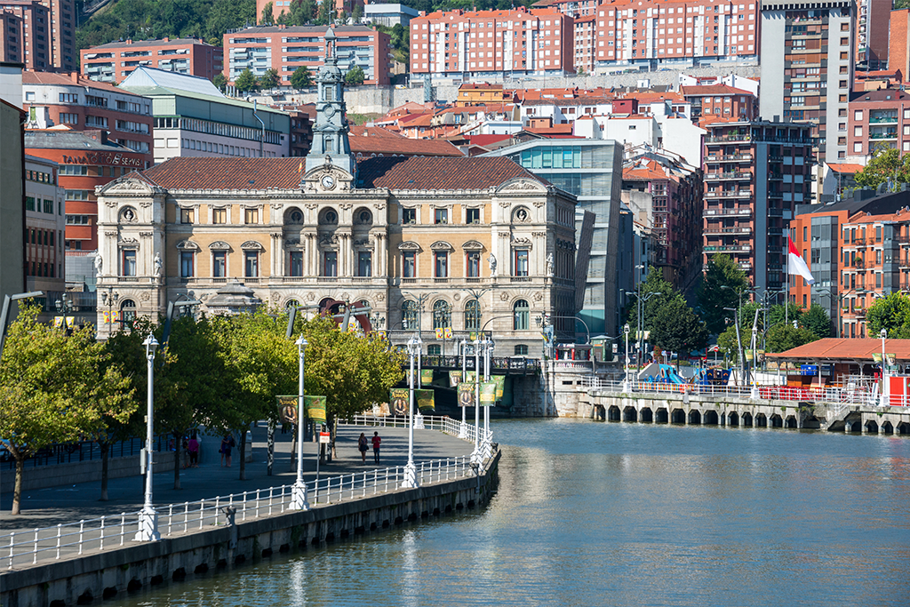 ¡Las mejores excursiones, circuitos y viajes desde Barcelona en un mismo lugar!