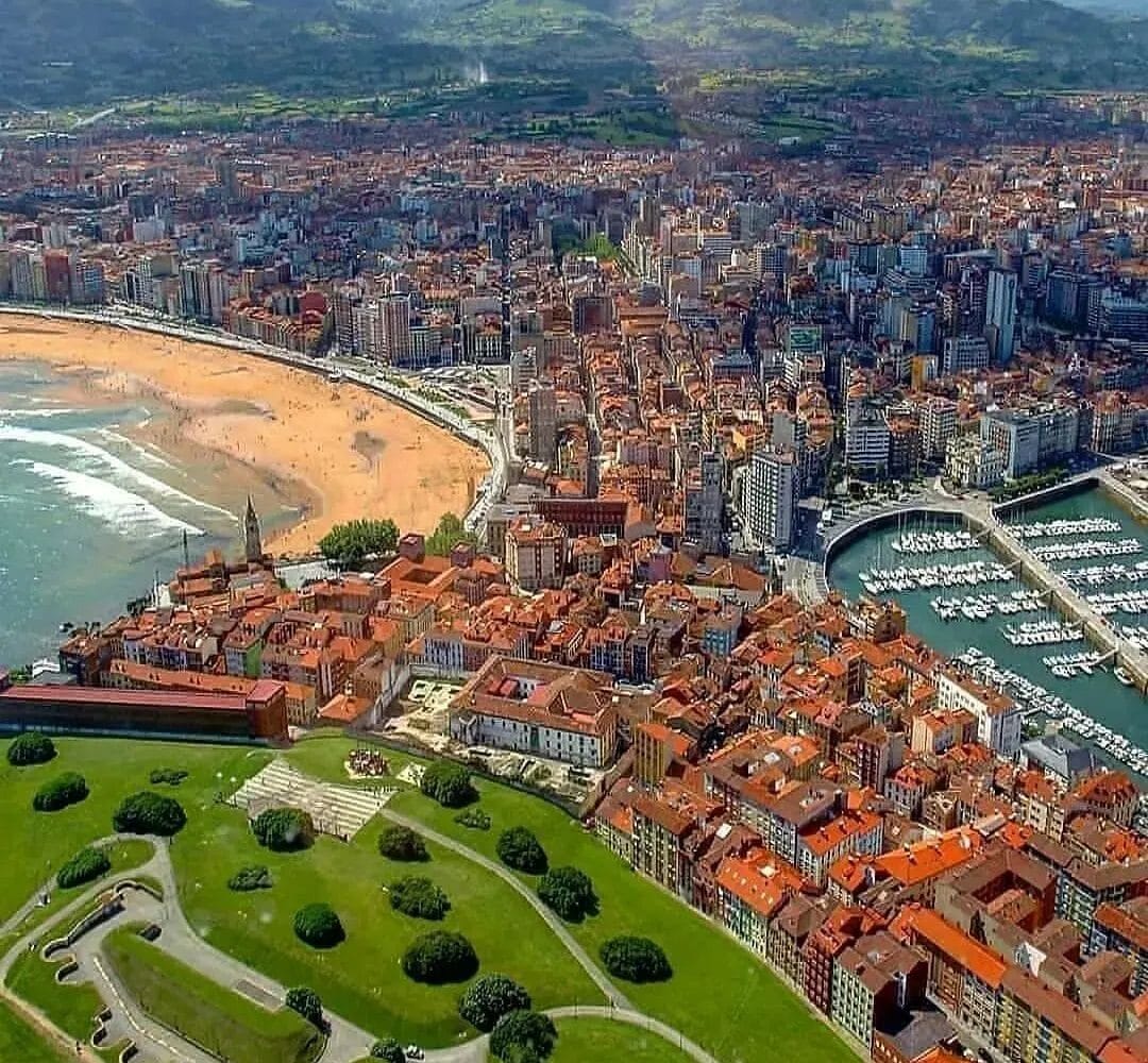 ¡Las mejores excursiones, circuitos y viajes desde Barcelona en un mismo lugar!