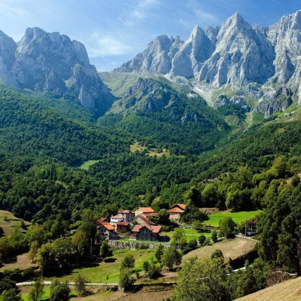 ¡Las mejores excursiones, circuitos y viajes desde Barcelona en un mismo lugar!